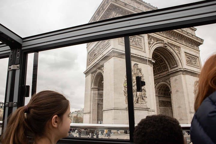 Paris Tootbus Kids Tour Sightseeing Live Guided Tour — photo 14