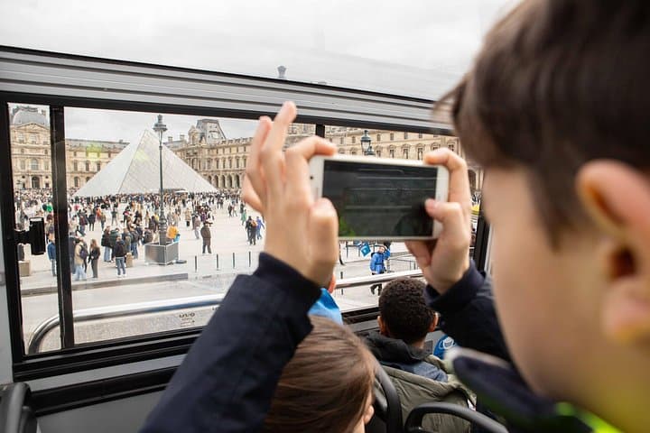 Paris Tootbus Kids Tour Sightseeing Live Guided Tour — photo 15