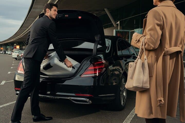Paris Private Car Service with Professional Driver — photo 1