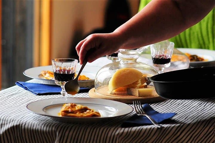 Private French Home Cooking Class in Paris with Local Chef Ioana — photo 3