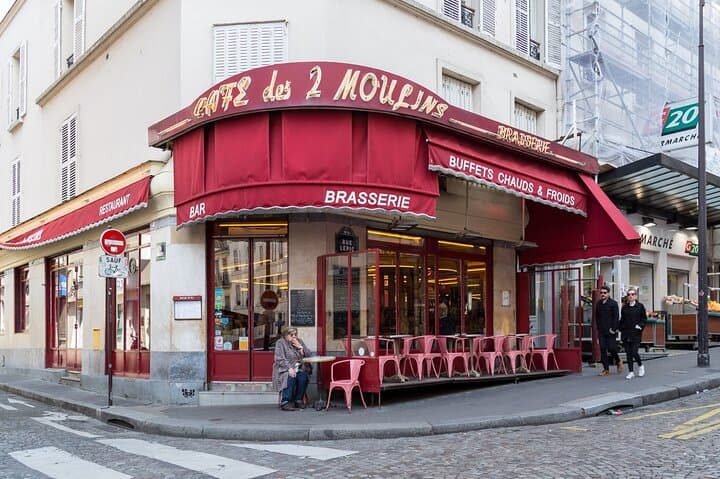 Paris: Private Montmarte And Sacre Coeur with Expert Guide — photo 3