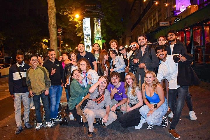 Paris: Social Pub Crawl – Come Alone, Leave With Friends — photo 1