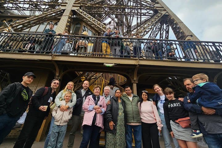 Eiffel Tower Lift Reserved Access Top or 2nd Floor -Max 10guests. — photo 18