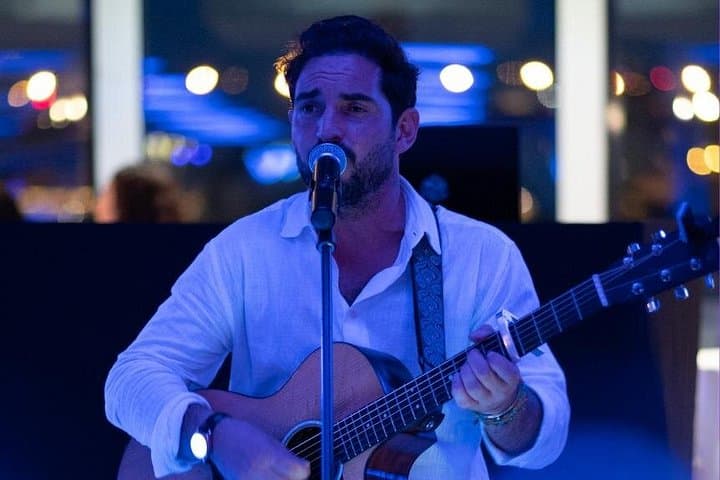 Paris Gourmet Dinner Seine River Cruise with Singer and DJ Set — photo 18
