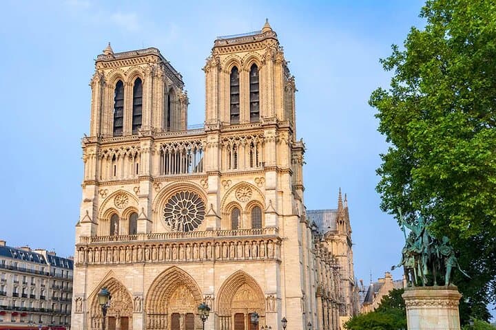 Semi-private Walking Tour: Notre Dame Mystery and Latin Quarter — photo 1
