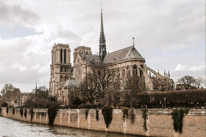 Semi-private Walking Tour: Notre Dame Mystery and Latin Quarter — photo 2