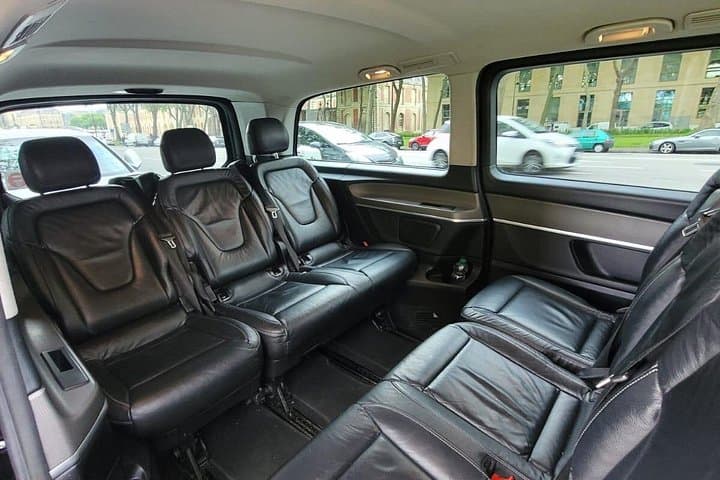 Private Transfer Paris from and to Airport (CDG, Orly, Beauvais) — photo 11