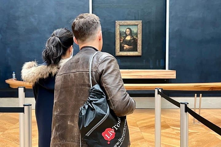 Semi-Private Louvre Highlights Tour with Mona Lisa, Max 6 People — photo 1