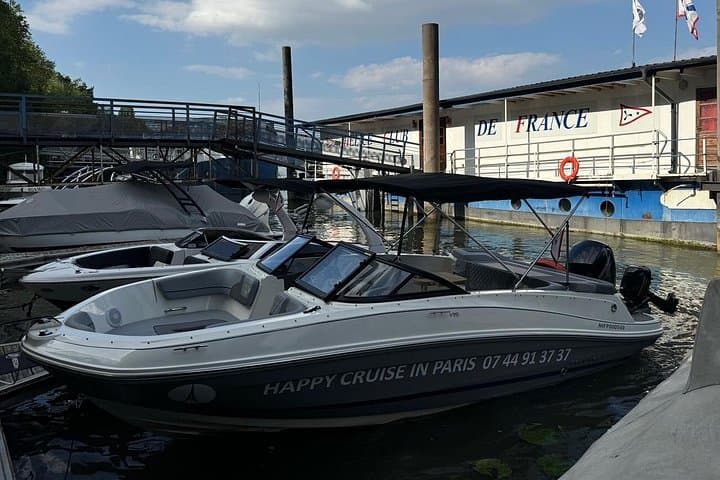 Private cruise on the Seine with Happy Cruise in Paris — photo 5