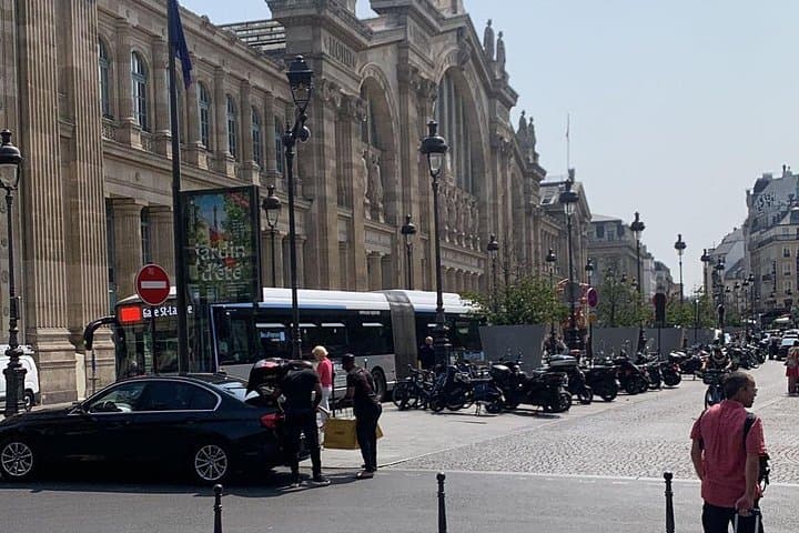 Transfer from Paris Hotels&Apartments to Train Stations — photo 4