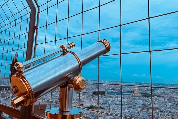 Eiffel Tower Guided Tour by Stairs Optional Top floor by Elevator — photo 2