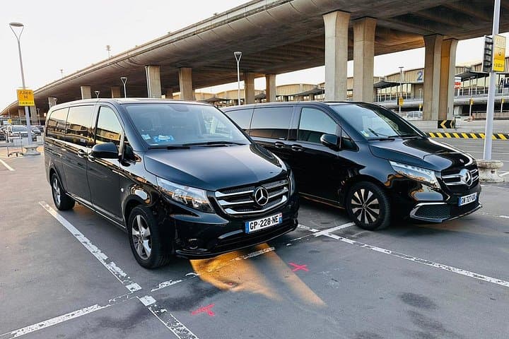 Paris CDG Airport Private Transfer to City Center — photo 1