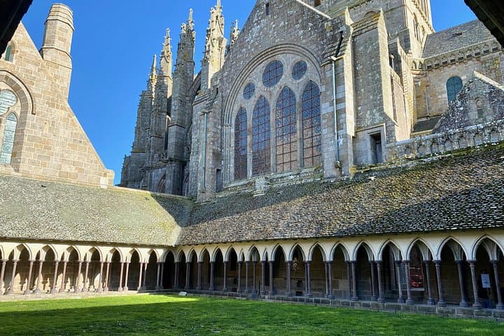 Mont Saint-Michel & Dior’s House Granville – Private Guided Tour — photo 3