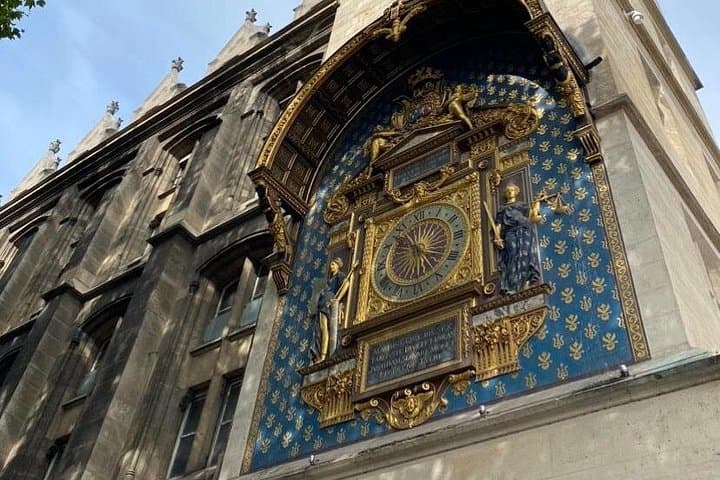 How Paris Became Paris: Notre-Dame to the Louvre — photo 14