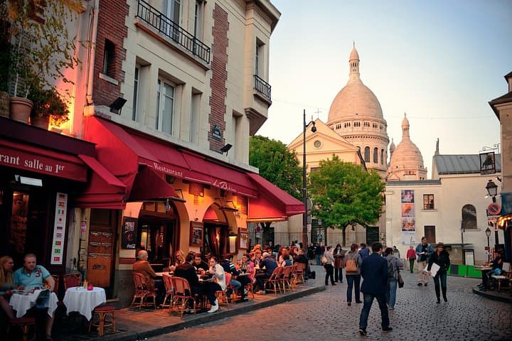 Paris Bites & Stories : A Tasty City Adventure with a Local — photo 2