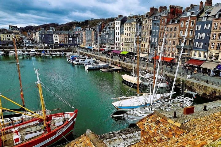 Mont Saint-Michel and Honfleur Private Trip from Paris — photo 12