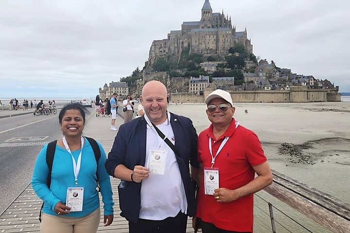 Small Group Day Trip to Mont Saint Michel with Luxury Van — photo 2