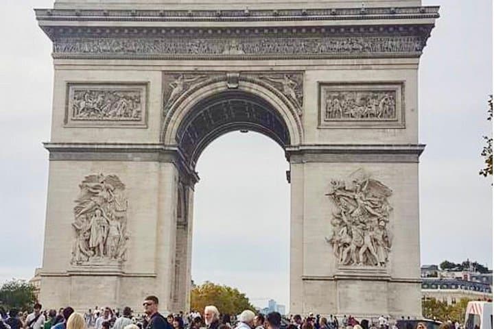 Paris in 4 Hours: Montmartre, Eiffel Tower & Notre-Dame — photo 3