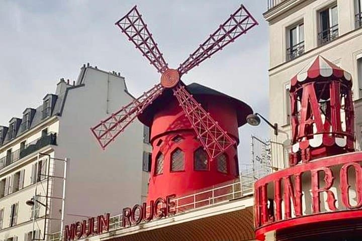 Paris in 4 Hours: Montmartre, Eiffel Tower & Notre-Dame — photo 4