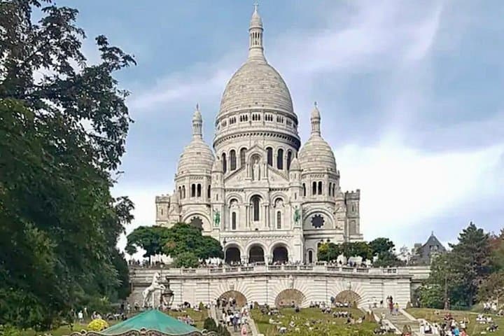 Paris in 4 Hours: Montmartre, Eiffel Tower & Notre-Dame — photo 5