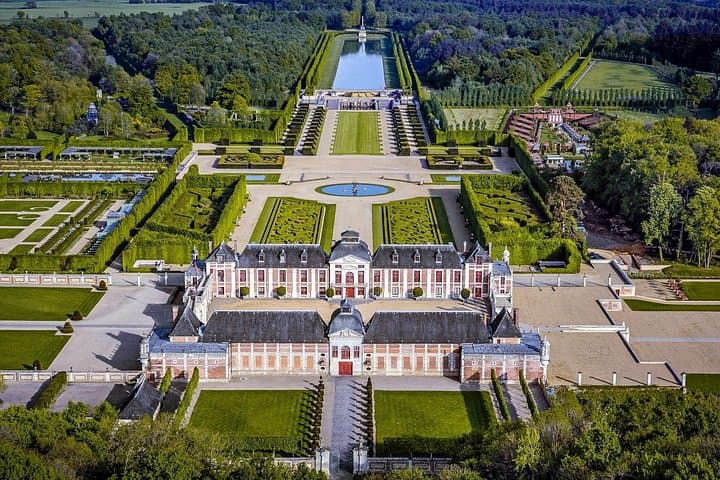 Giverny and Chateau du Champ de Bataille Private Tour from Paris — photo 1
