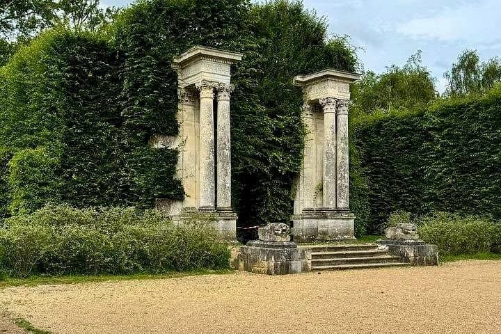 Giverny and Chateau du Champ de Bataille Private Tour from Paris — photo 8