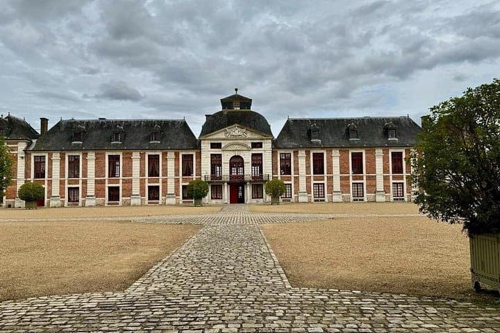 Giverny and Chateau du Champ de Bataille Private Tour from Paris — photo 14