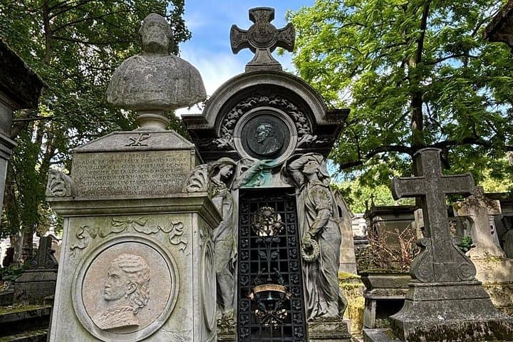 Père Lachaise Cemetery Private Tour — photo 2