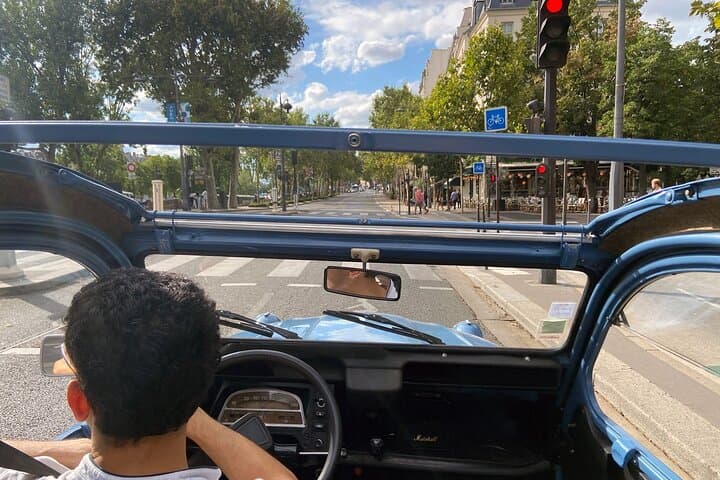 Private Paris Tour in a Classic 2CV — photo 1