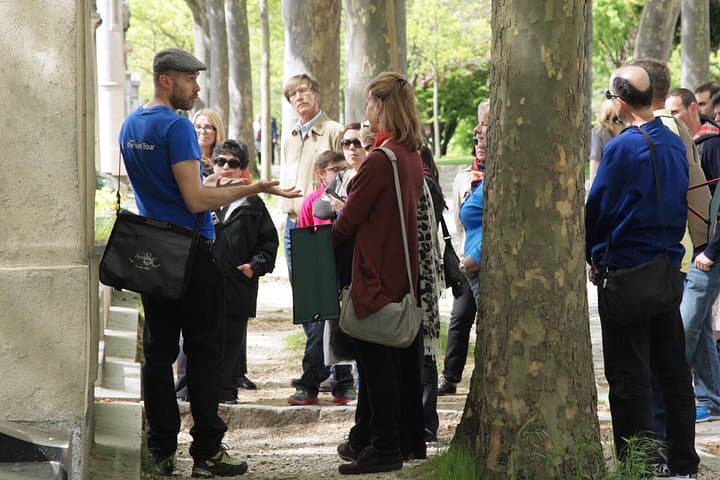 Paris: Famous Graves of Pere Lachaise Cemetery Guided Tour — photo 5