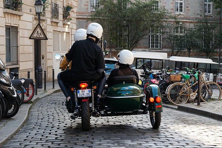 Explore Paris on a Side Car with a Local — photo 9