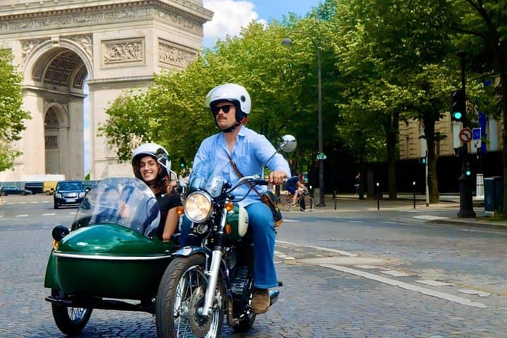 Explore Paris on a Side Car with a Local — photo 1