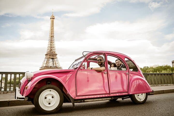 2h - Paris by Night - Private Guided Tour in a Pink 2cv — photo 10
