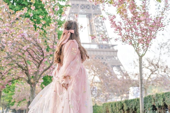 1 Hour Private Photo Session experience with the Eiffel Tower — photo 15