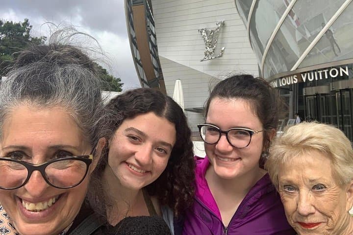 Louis Vuitton Foundation Exterior Walking Tour and Premium Entry — photo 9