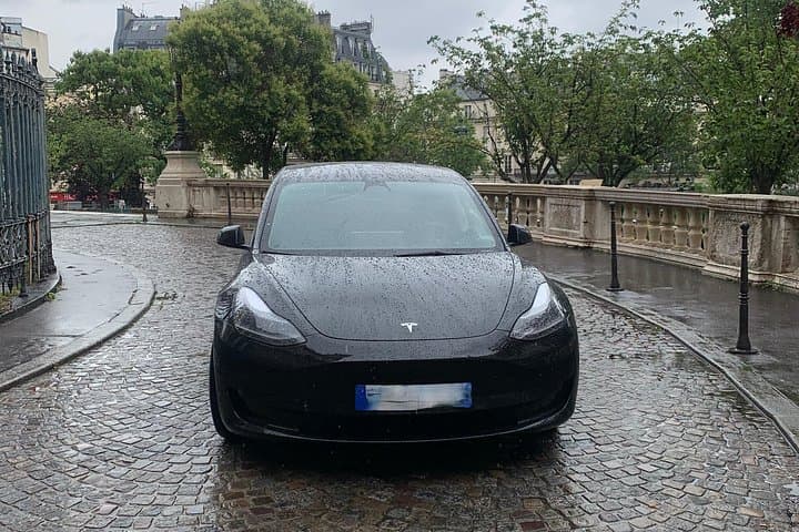 Private transfer Paris  Beauvais - One way — photo 2
