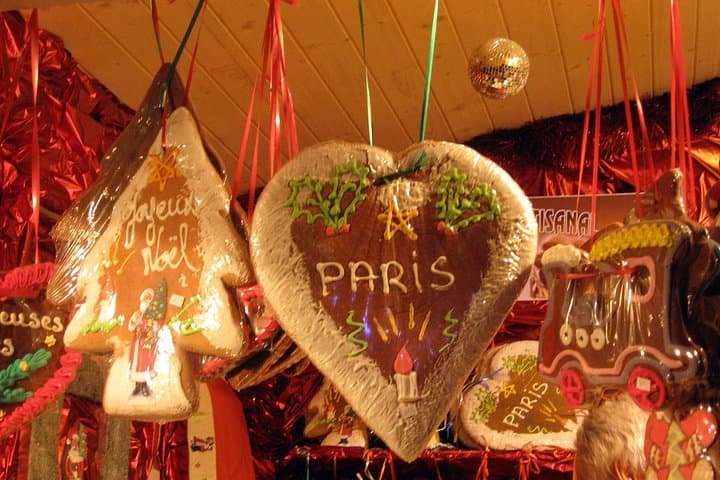 Parisian Holiday Magic 3 Hour Walking Tour with Christmas Market — photo 2