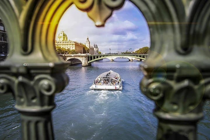 Retro Side-Car Tour in Paris and River Cruise — photo 3