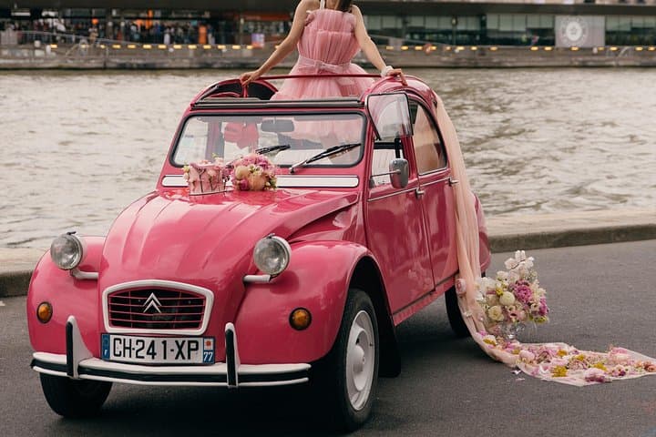 2h - Paris by Night - Private Guided Tour in a Pink 2cv — photo 8