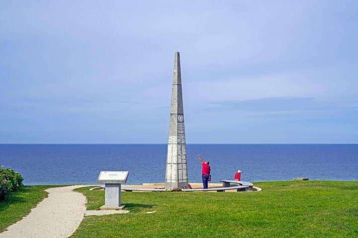 Private Day Tour to D-Day Beaches and American Cemetery in Paris — photo 8