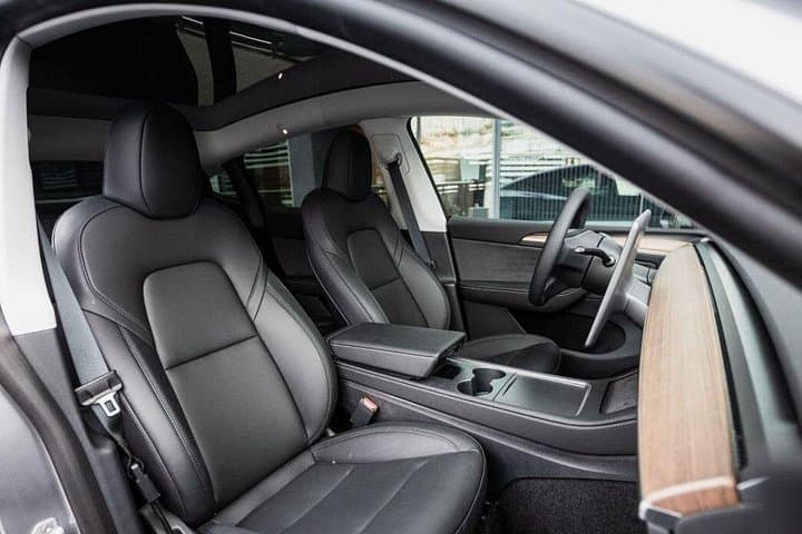 Private Transport from Charles de Gaulle Airport to Paris — photo 5