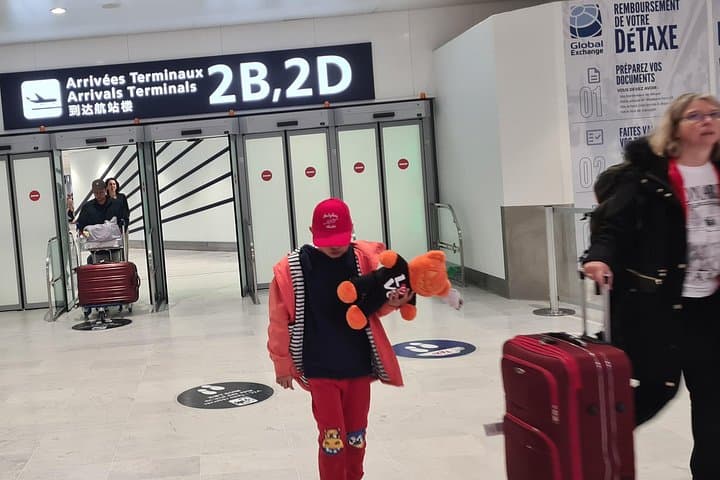 Private Airport Transfer CDG → Paris | Electric One-Way — photo 4