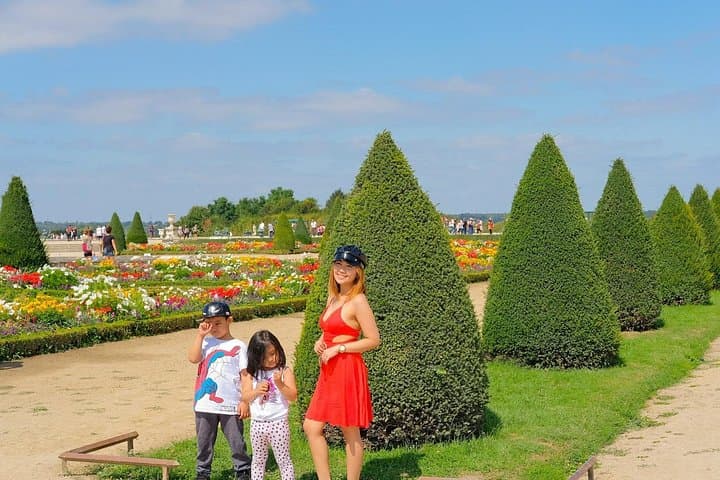 1 Way Private Transfer from Your Paris Hotel to Versailles Palace — photo 4