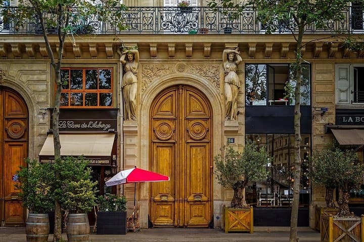 Latin Quarter and the Island of Notre-Dame Private Guided Tour — photo 7