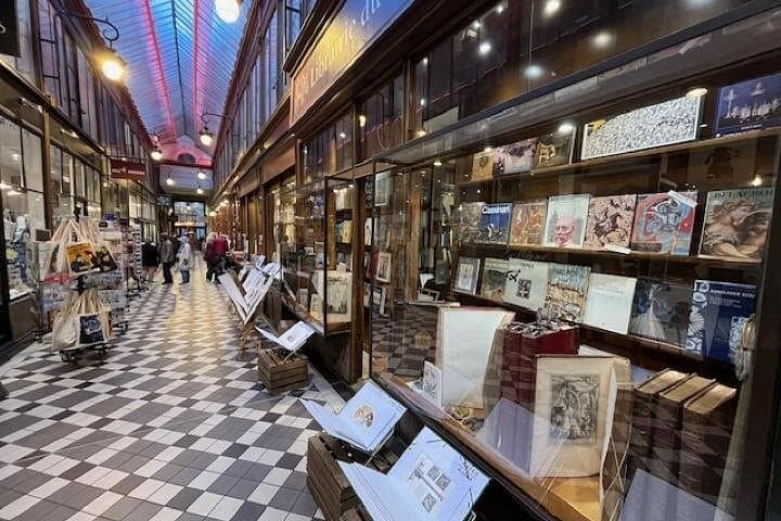 Walking tour of the Covered Passages of Paris -10 people max — photo 6