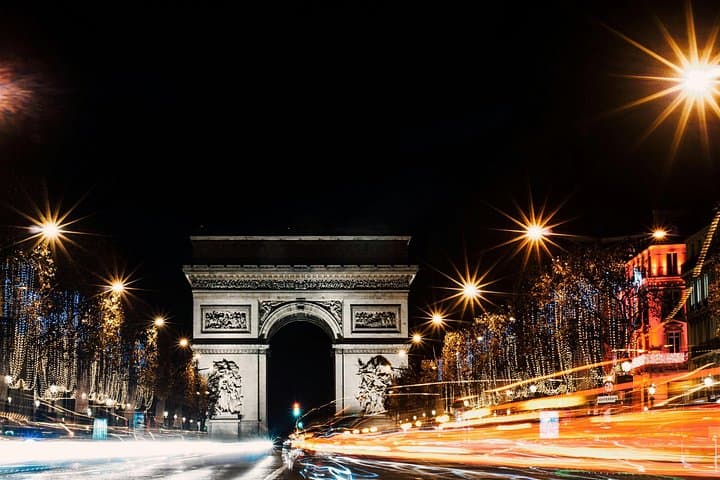 The Great March of Champs Elysees Paris Walking Tour — photo 1