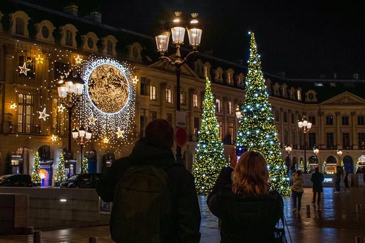 Paris Christmas Lights Small Group Walking Tour with Local Guide — photo 1