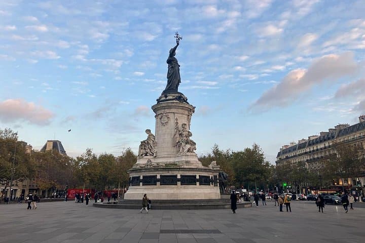 Paris Le Marais District Guided Walking Tour with small Tastings — photo 1