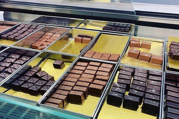 Food Tour of Montmartre Best Pastries Chocolates and Desserts — photo 7