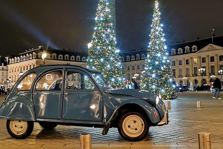 Private tour Paris Christmas lights tour 2 hours in Citroën 2CV — photo 7